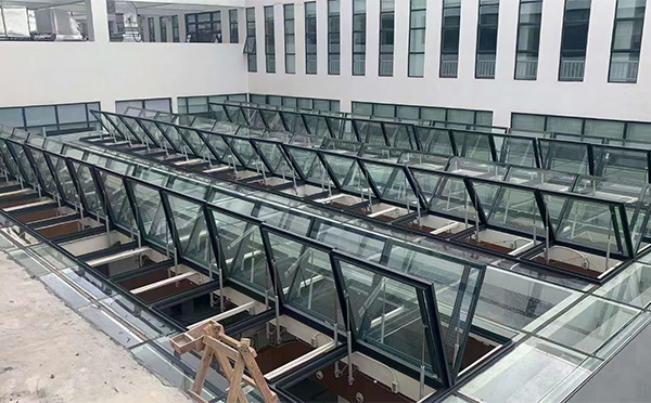 百安科技有限公司近期酒泉排烟窗项目案例分享 百安科技有限公司近期酒泉排烟窗项目案例分享